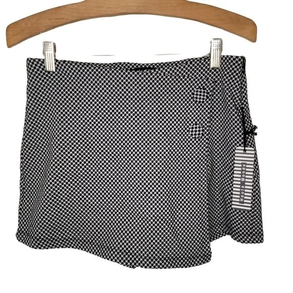 Haute Monde NWT houndstooth shorts skort Large - Picture 1 of 7